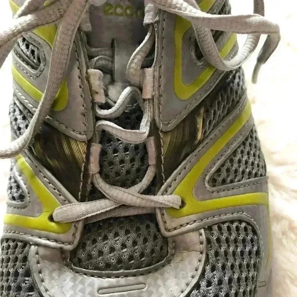 Ecco Silver/Yellow Sneakers Sz 44  EU 10-10.5 US - Picture 4 of 16